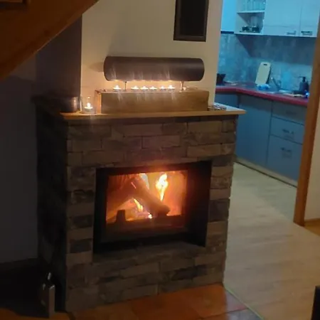 Nad Jeziorem Alojamento de Turismo Selvagem Ryn (Warmian-Masurian)